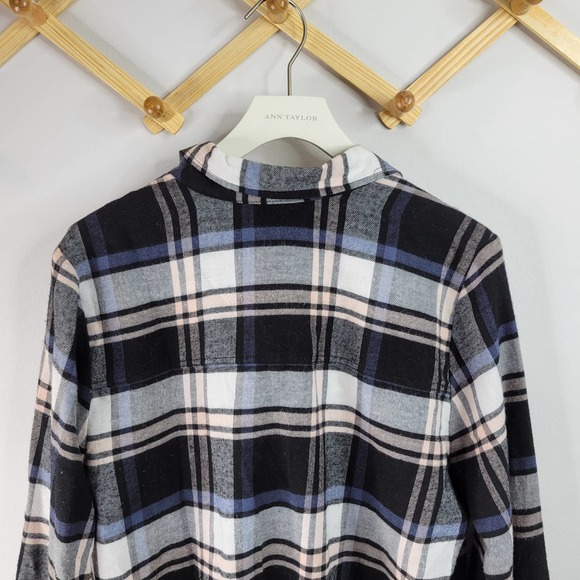 Make & Model Flannel long sleeve shirt Small blue - Picture 12 of 13